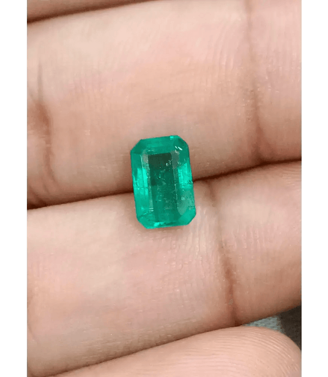 2.05ct Zambian Emerald , 100% Natural Earth Mined Gemstone - SMSGEMS 