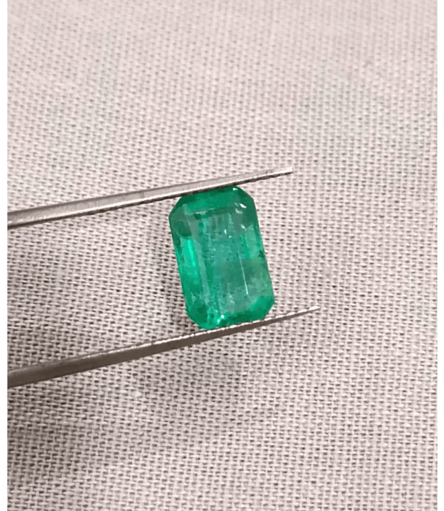 2.05ct Zambian Emerald , 100% Natural Earth Mined Gemstone - SMSGEMS 
