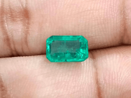 2.05ct Zambian Emerald , 100% Natural Earth Mined Gemstone - SMSGEMS 