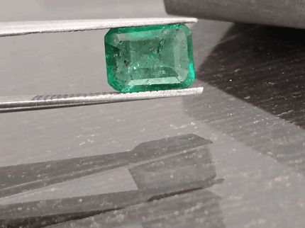 2.10ct Golden Green Swat Emerald, 100% Natural Gemstone - SMSGEMS 
