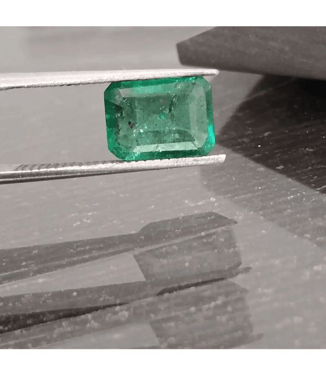 2.10ct Golden Green Swat Emerald, 100% Natural Gemstone - SMSGEMS 