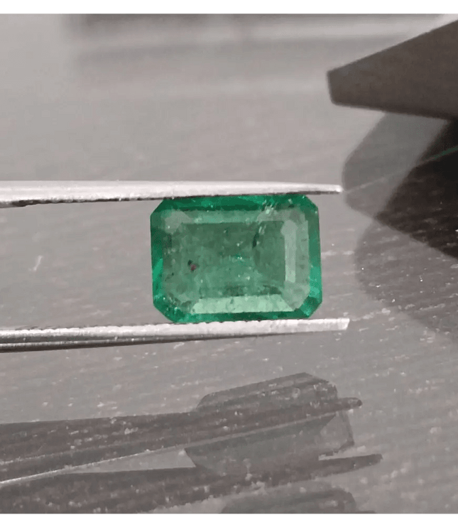 2.10ct Golden Green Swat Emerald, 100% Natural Gemstone - SMSGEMS 
