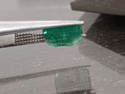 2.10ct Golden Green Swat Emerald, 100% Natural Gemstone - SMSGEMS 