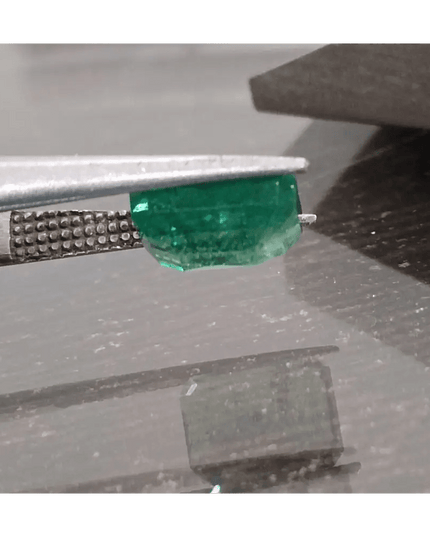2.10ct Golden Green Swat Emerald, 100% Natural Gemstone - SMSGEMS 