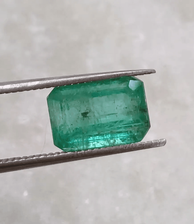 2.15ct Zambian Emerald , 100% Natural Earth Mined Gem. - SMSGEMS 