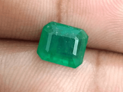 2.15ct Medium Vivid Green Swat Emerald , 100% Natural Earth Mined Gemstone - SMSGEMS 