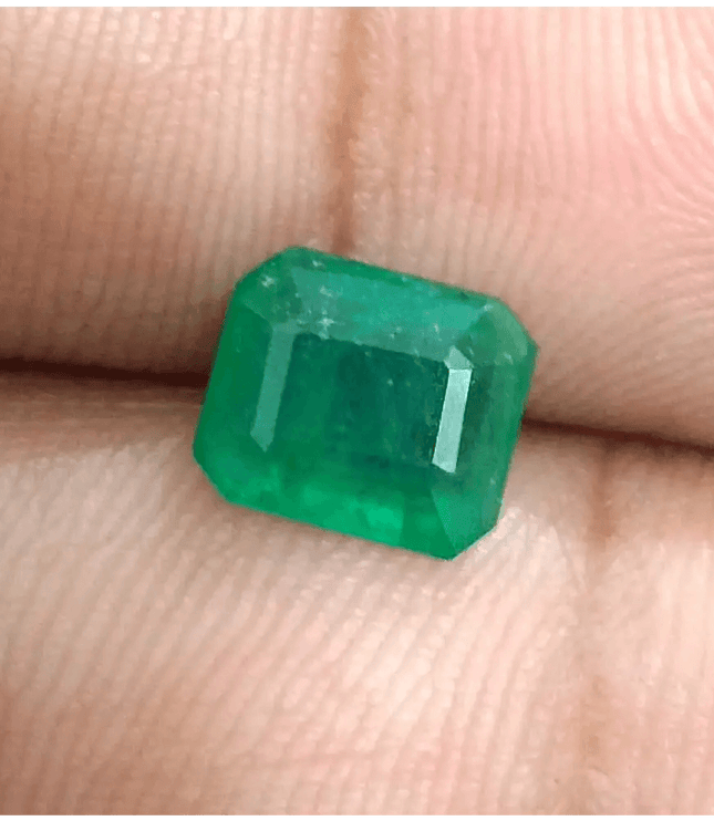 2.15ct Medium Vivid Green Swat Emerald , 100% Natural Earth Mined Gemstone - SMSGEMS 