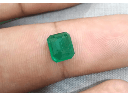 2.15ct Medium Vivid Green Swat Emerald , 100% Natural Earth Mined Gemstone - SMSGEMS 