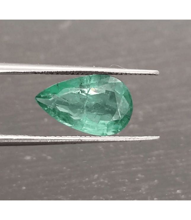 2.20ct Zambian Emerald, 100% Natural Earth mined Gem - SMSGEMS 