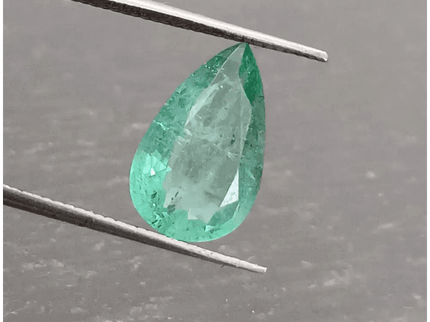 2.20ct Zambian Emerald, 100% Natural Earth mined Gem - SMSGEMS 