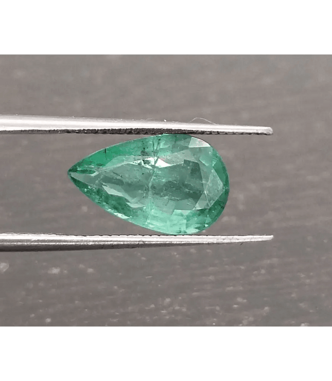 2.20ct Zambian Emerald, 100% Natural Earth mined Gem - SMSGEMS 