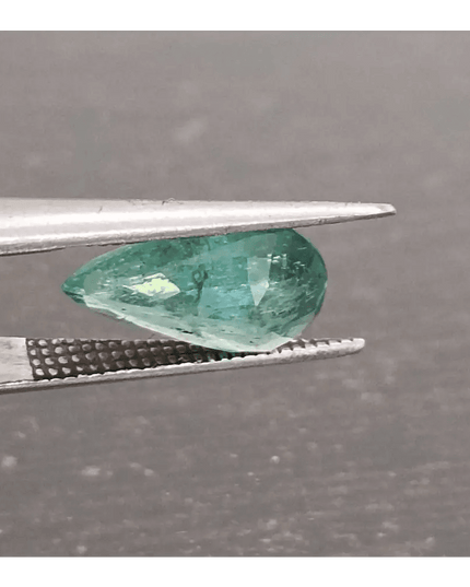 2.20ct Zambian Emerald, 100% Natural Earth mined Gem - SMSGEMS 