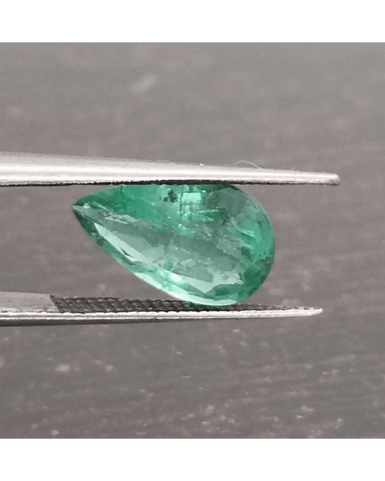 2.20ct Zambian Emerald, 100% Natural Earth mined Gem - SMSGEMS 