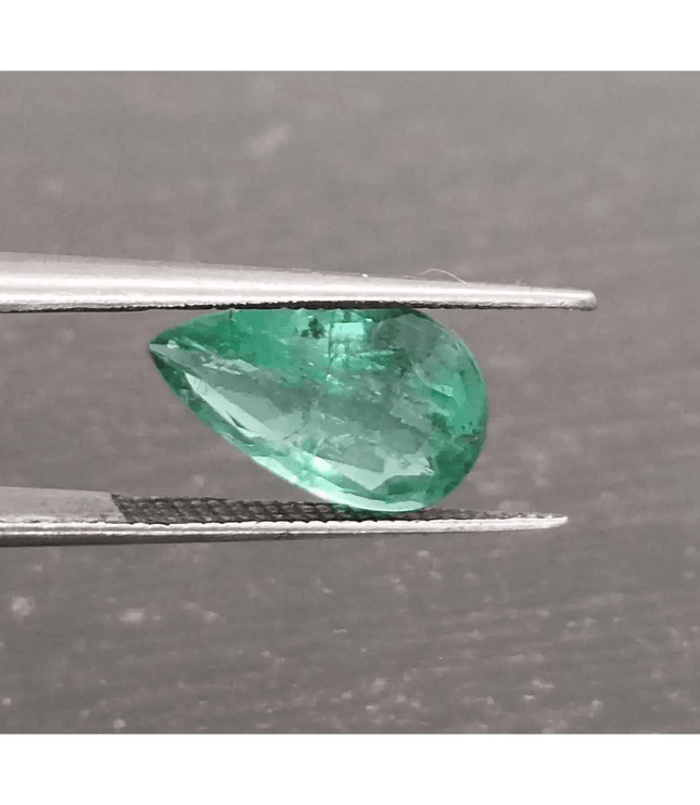 2.20ct Zambian Emerald, 100% Natural Earth mined Gem - SMSGEMS 