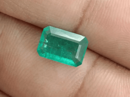 2.20ct Zambian Emerald, 100% Natural Gem - SMSGEMS 