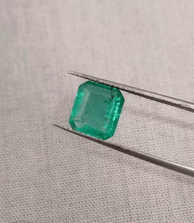 2.21ct Panjshir Emerald , 100% Natural Earth Mined Gemstone - SMSGEMS 