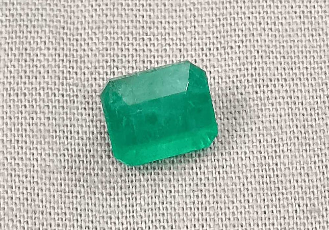 2.21ct Zambian Emerald, Natural Earth Mined Gemstone - SMSGEMS 