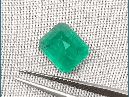 2.21ct Zambian Emerald, Natural Earth Mined Gemstone - SMSGEMS 