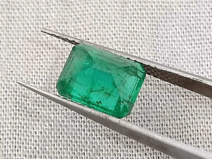 GSI Certified 2.22ct Deep Vivid Green Emerald - SMSGEMS 