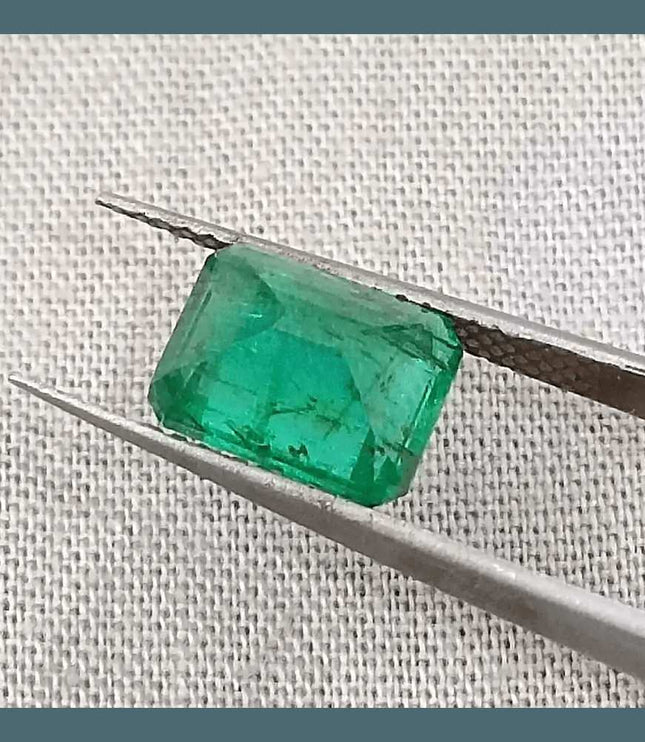 GSI Certified 2.22ct Deep Vivid Green Emerald - SMSGEMS 