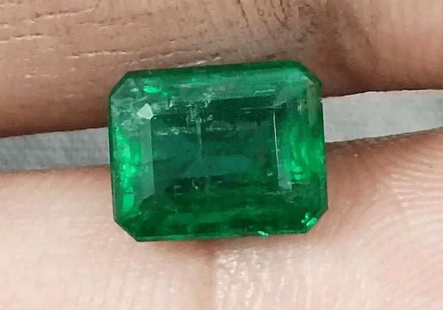 GSI Certified 2.22ct Deep Vivid Green Emerald - SMSGEMS 