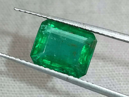 GSI Certified 2.22ct Deep Vivid Green Emerald - SMSGEMS 