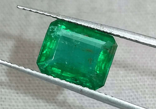 GSI Certified 2.22ct Deep Vivid Green Emerald - SMSGEMS 