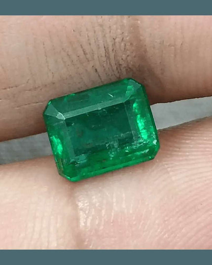 GSI Certified 2.22ct Deep Vivid Green Emerald - SMSGEMS 