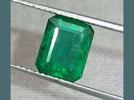 GSI Certified 2.22ct Deep Vivid Green Emerald - SMSGEMS 