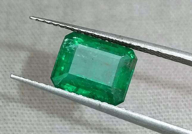 GSI Certified 2.22ct Deep Vivid Green Emerald - SMSGEMS 