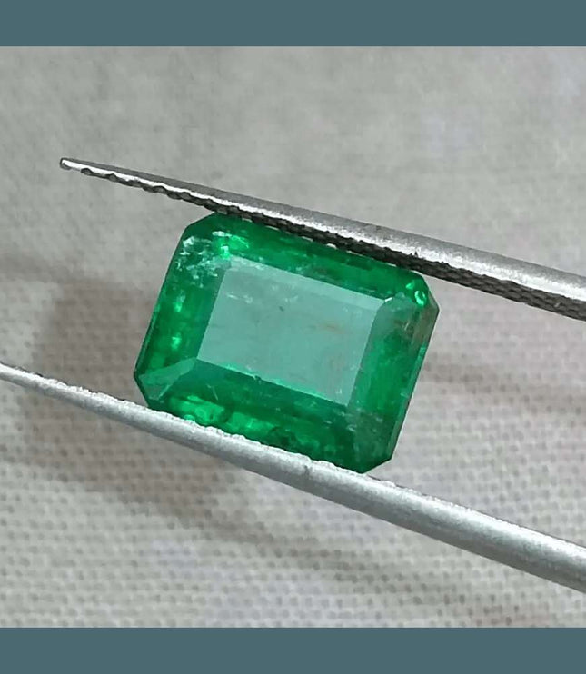 GSI Certified 2.22ct Deep Vivid Green Emerald - SMSGEMS 