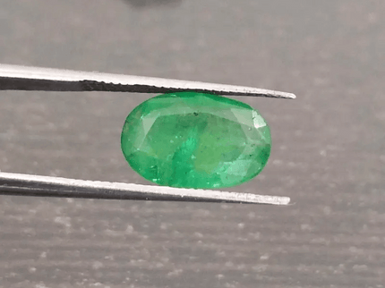 2.23ct Vivid Green Emerald, 100% Natural Gem - SMSGEMS 
