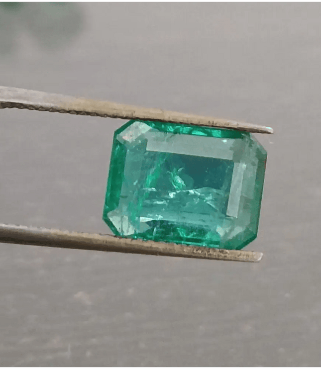 2.28ct Zambian Emerald, 100% Natural Gem - SMSGEMS 