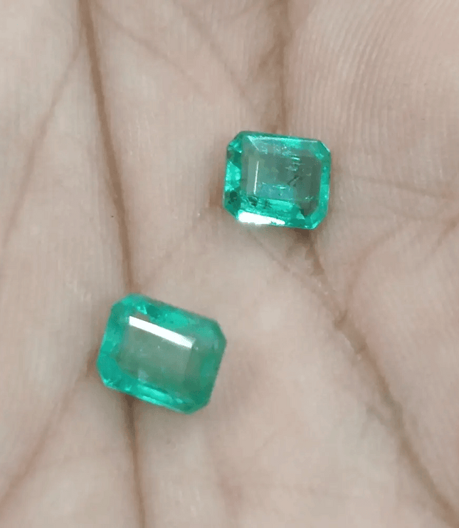 2.28ct/ 2 pcs Zambian Emeralds , 100% Natural Earth Mined Gemstones. - SMSGEMS 