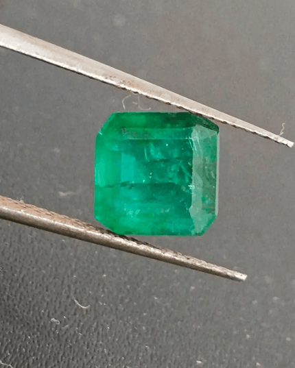 2.28ct Deep Green Zambian Emerald , 100% Natural Earth Mined Gem. - SMSGEMS 