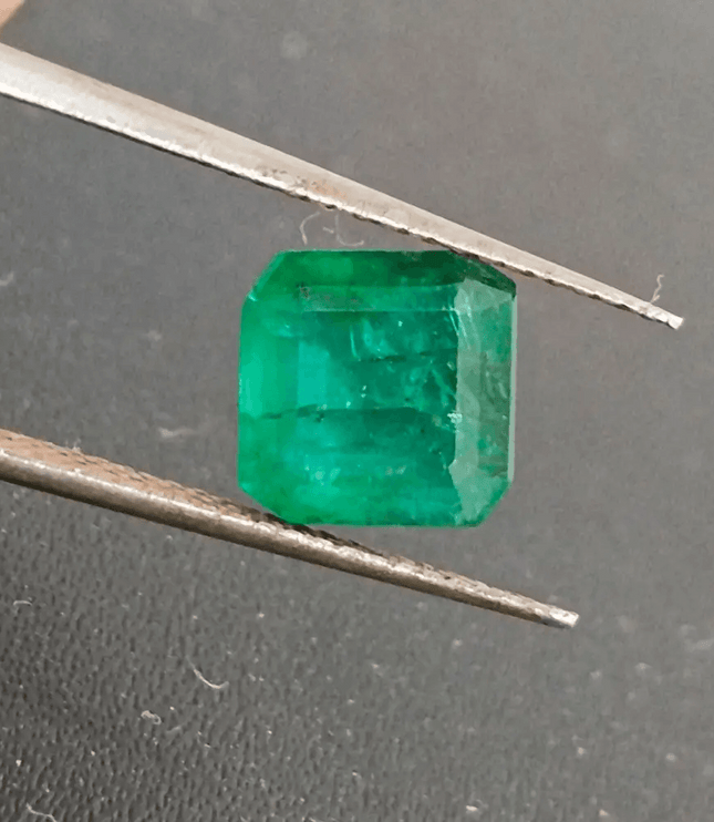 2.28ct Deep Green Zambian Emerald , 100% Natural Earth Mined Gem. - SMSGEMS 
