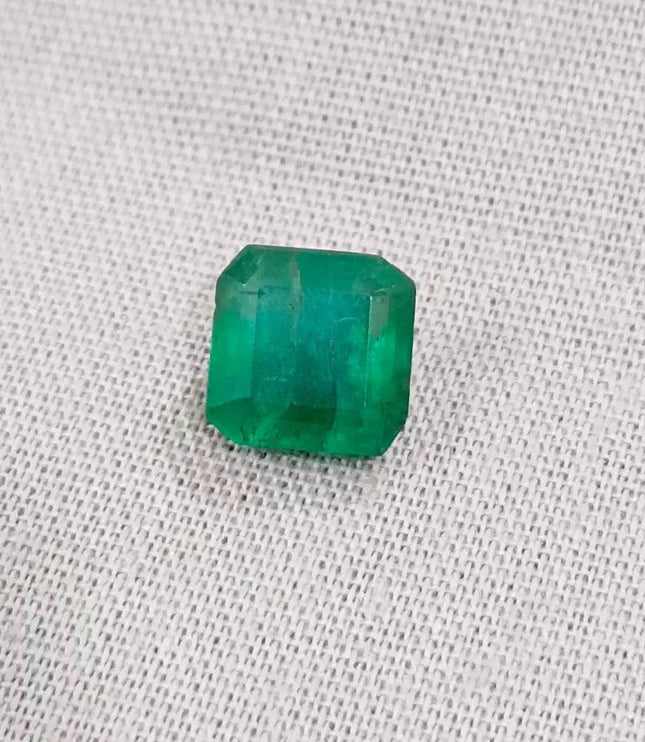 2.28ct Deep Green Zambian Emerald , 100% Natural Earth Mined Gem. - SMSGEMS 