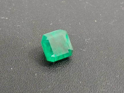 2.28ct Deep Green Zambian Emerald , 100% Natural Earth Mined Gem. - SMSGEMS 