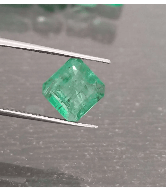 2.28ct Vivid Green Ethiopian Emerald, 100% Natural Gem - SMSGEMS 