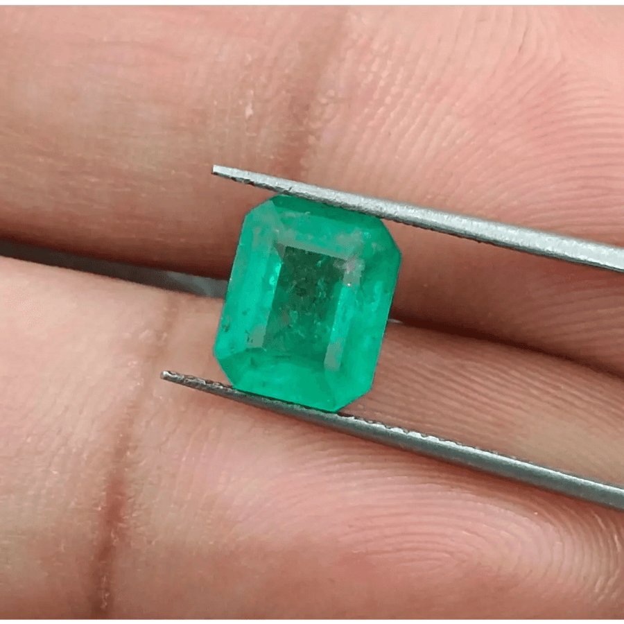 2.30ct Swat Emerald, 100% Natural Earth Mined Gemstone. - SMSGEMS 