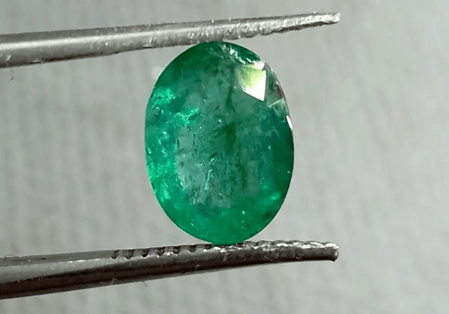 2.30ct Zambian Emerald, 100% Natural Gem - SMSGEMS 