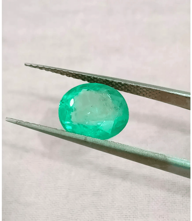 2.34ct Vivid Green Colombian Emerald, 100% Natural Gemstone - SMSGEMS 