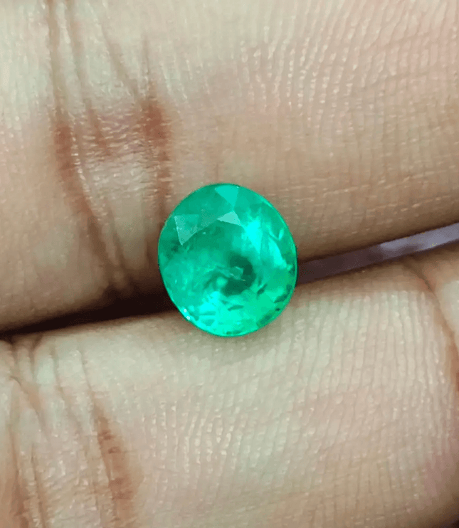 2.34ct Vivid Green Colombian Emerald, 100% Natural Gemstone - SMSGEMS 
