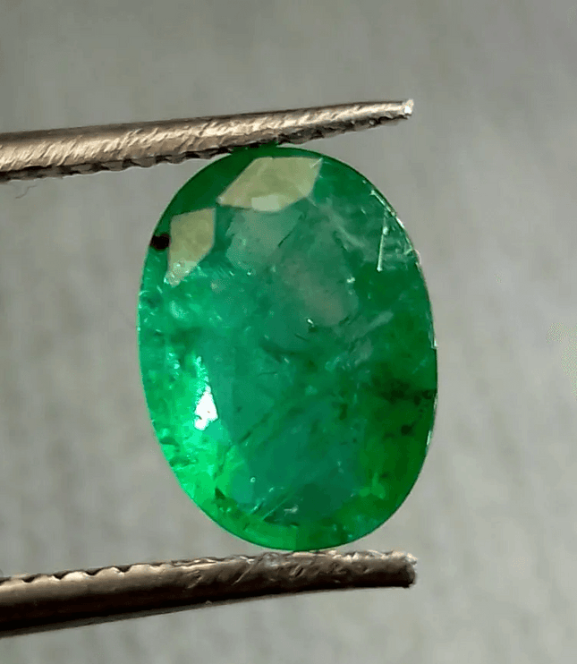 2.35ct Vivid Green Emerald, 100% Natural Emerald - SMSGEMS 
