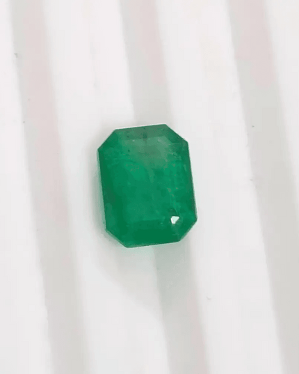 2.38ct Swat Emerald , 100% Natural Earth Mined Gem. - SMSGEMS 