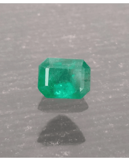2.38ct Swat Emerald , 100% Natural Earth Mined Gem. - SMSGEMS 