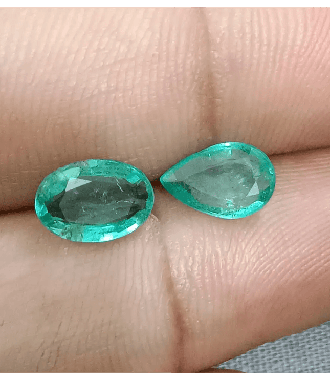 2.40ct / 2 pcs Zambian Emeralds , 100% Natural Earth Mined Gemstones. - SMSGEMS 