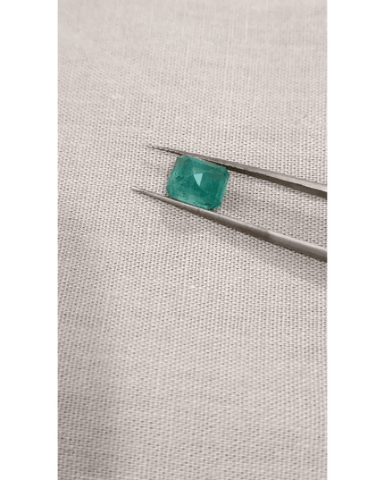 2.41ct Zambian Emerald , 100% Natural Earth Mined Gemstone - SMSGEMS 