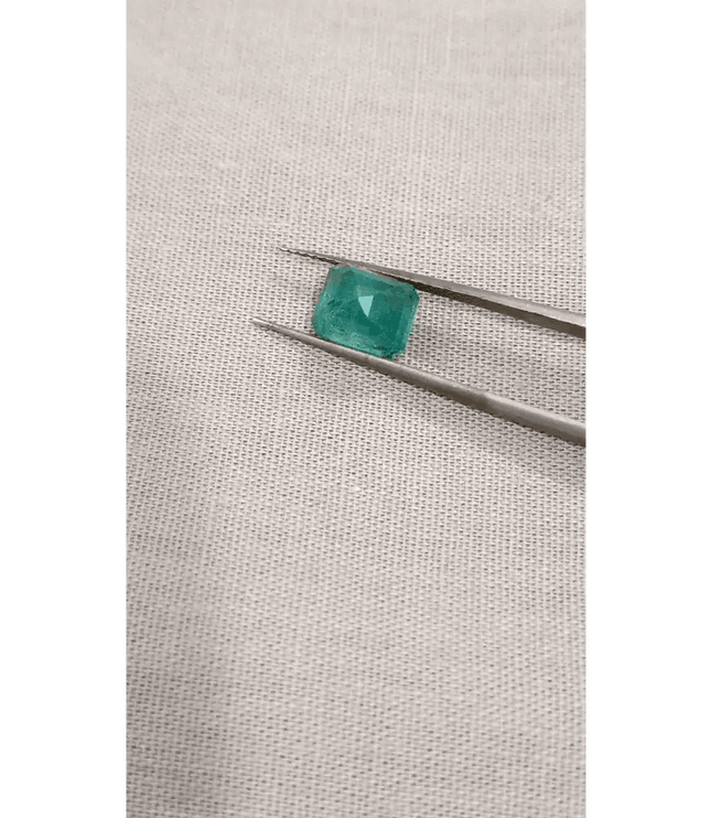 2.41ct Zambian Emerald , 100% Natural Earth Mined Gemstone - SMSGEMS 