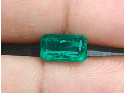 2.42ct Medium Deep Green Swat Emerald , 100% Natural Earth Mined Gem. - SMSGEMS 
